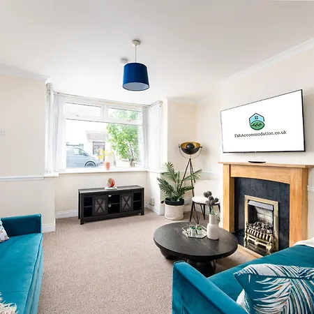 Appartement Business & Long Stays- Sleeps7-by Fabaccommodation Bristol